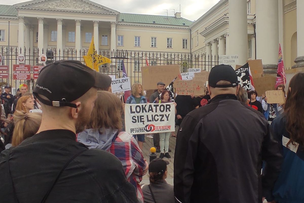 Lokatorzy Osiedla Przyjaźń mają dość. "Chcemy umów z miastem, nie wysiedleń!"