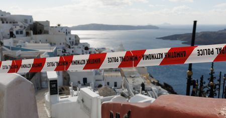 Co dalej z Santorini? Ekspert przewiduje trzy scenariusze