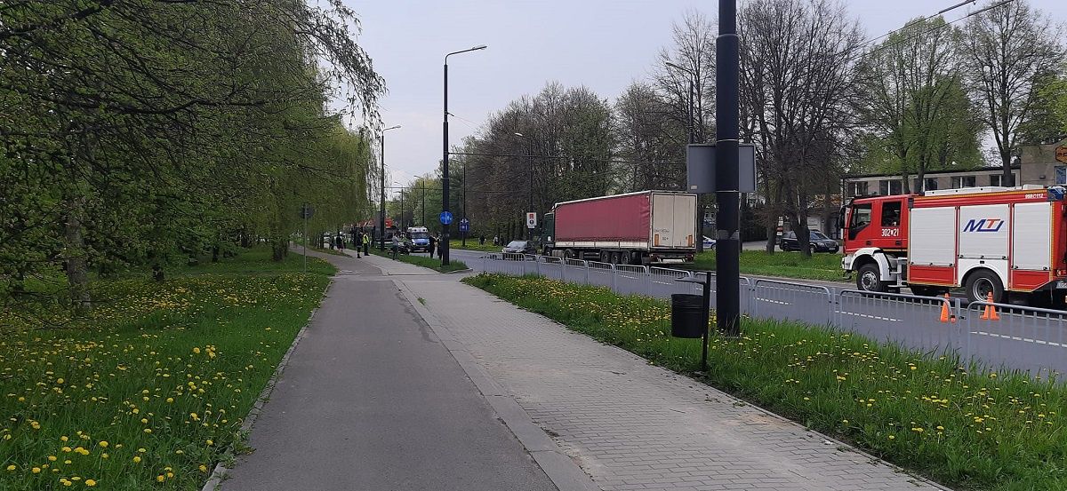 Wypadek z udziałem motocyklisty na ul. Diamentowej