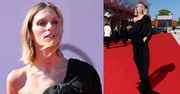 Anja Rubik odkrywa ramię na festiwalu w Wenecji, pozując w zwiewnej stylizacji z peleryną (ZDJĘCIA)
