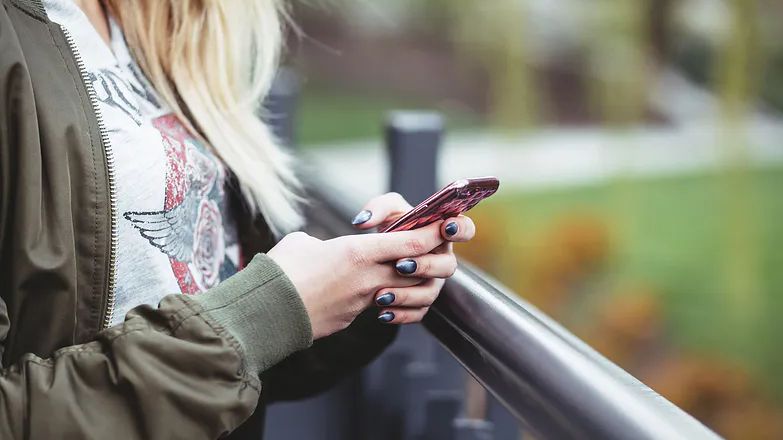 SMS-y od poczty głosowej. POlicja ostrzega przed oszustami