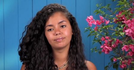 Amira z "40 kontra 20" na starym zdjęciu. Miała rude włosy