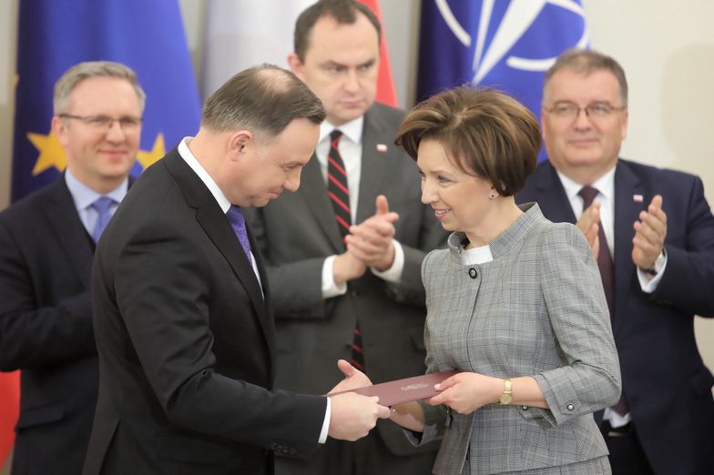 Prezydent Andrzej Duda pracuje z minister rodziny i pracy nad "zamrażaniem pracowników".