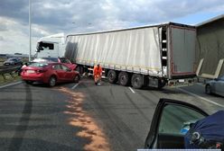 Wrocław. Fatalny wypadek na AOW. Zderzenie trzech ciężarówek i dwóch samochodów osobowych