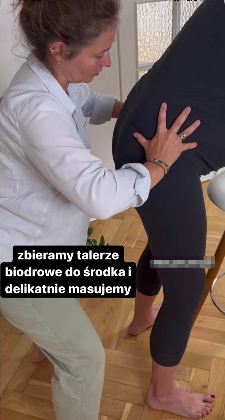 Krzysztof Ibisz uczy się masować ciężarną żonę