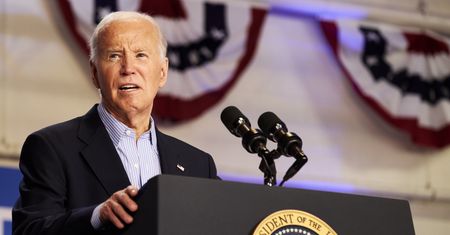 Biden bije się w pierś. "Nikt nie jest winien oprócz mnie"
