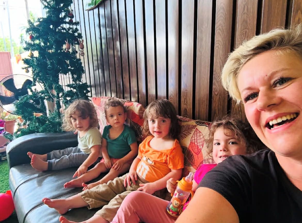 Dominika Clarke z dziećmi