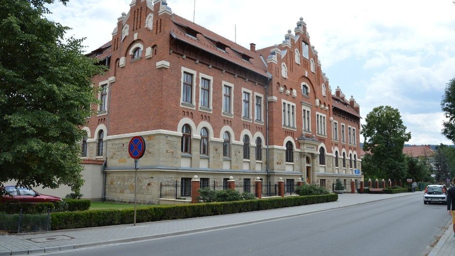 Prokuratura Rejonowa w Myślenicach nadzoruje postepowanie w sprawie oszustw ubezpieczeniowych