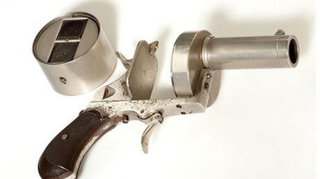 To rewolwer, czy aparat? Photo-Revolver de Poche z 1882 roku 1