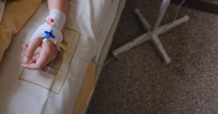 13-latek zmarł po 9 latach w śpiączce. Zatruł się skażonym serem