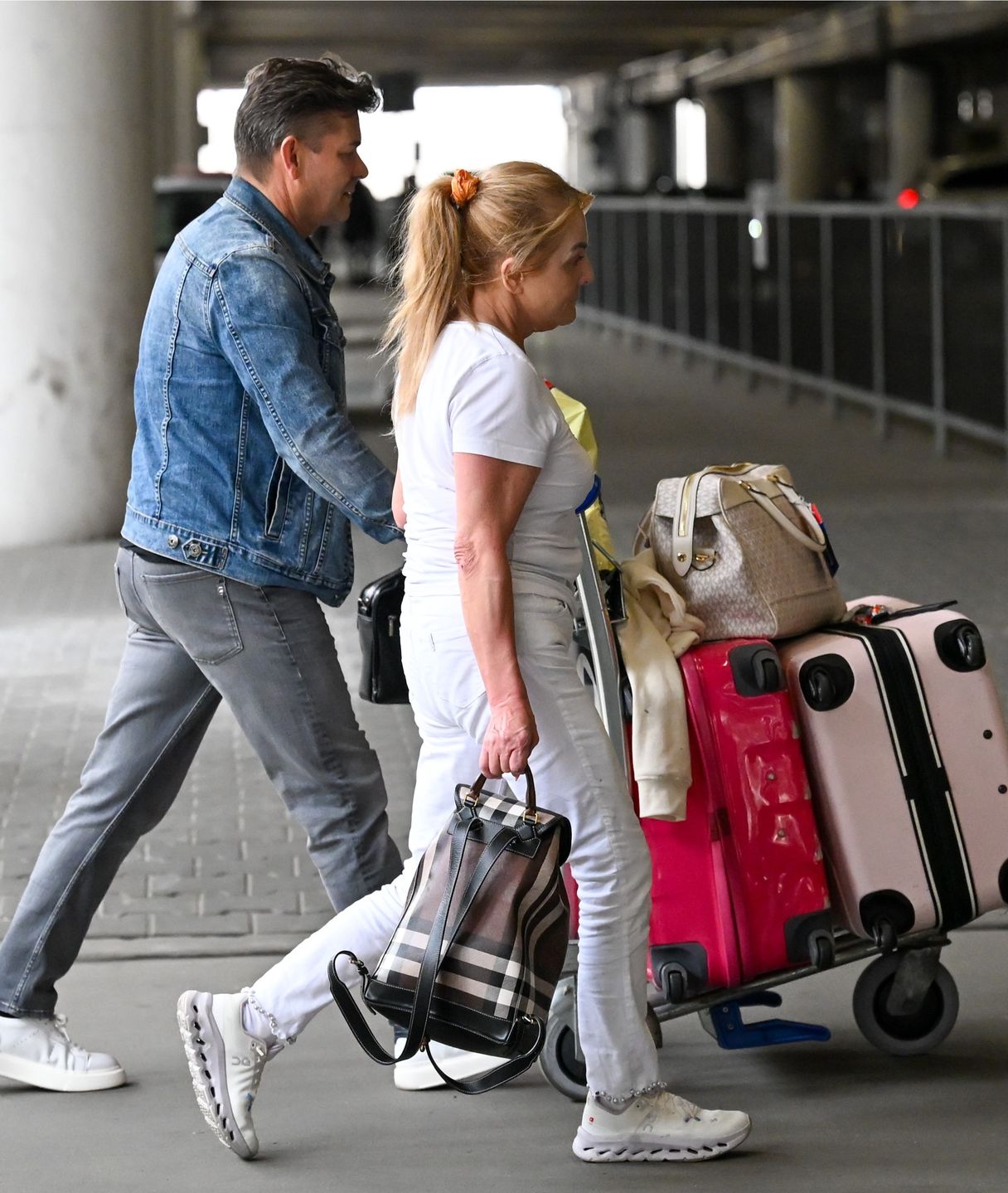 Zenon Martyniuk odebrał Danusię na lotnisku 