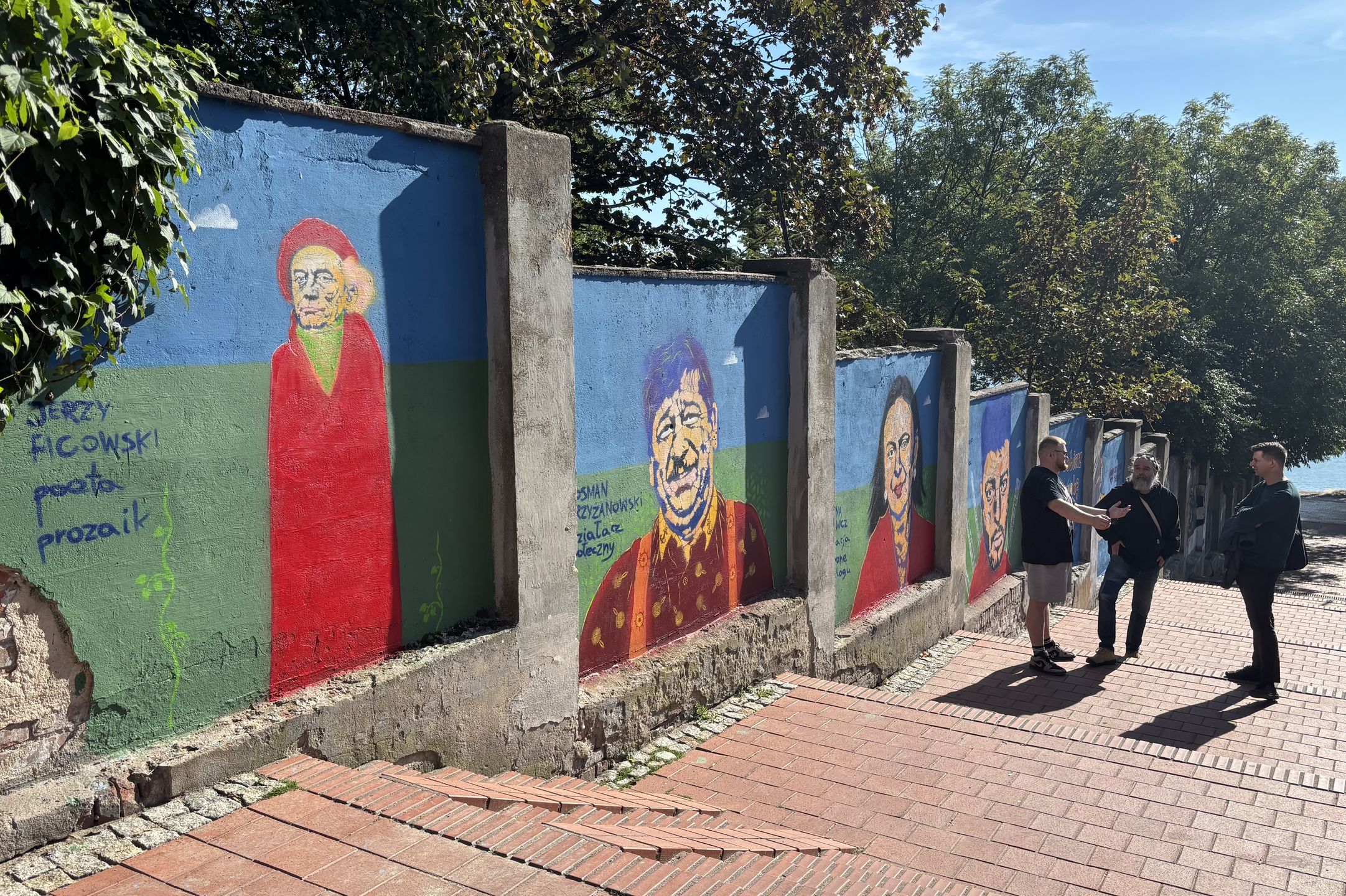 W Chełmży powstała galeria murali, poświęconych Romom