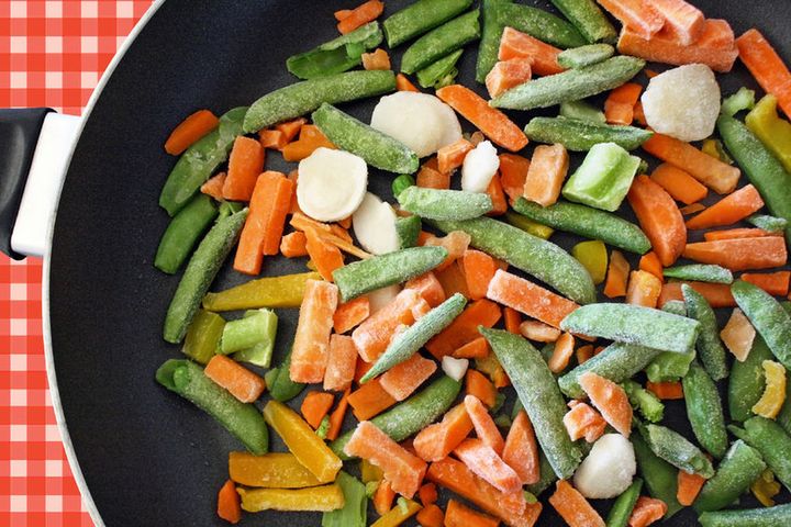 Mrożone warzywa na patelnię są zdrowe