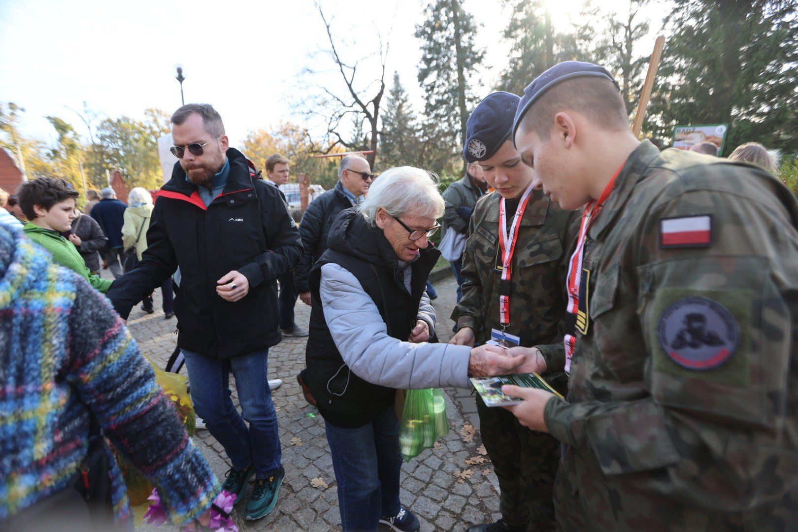 Cmentarz Grabiszyński i Cmentarz Żołnierzy Polskich na 1 listopada