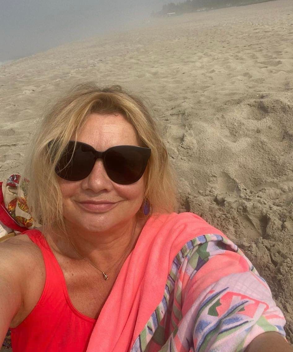 Małgorzata Ostrowska-Królikowska na plaży