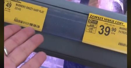Porównała cenę karpia i łososia z Biedronki. "To będzie trudny wybór"