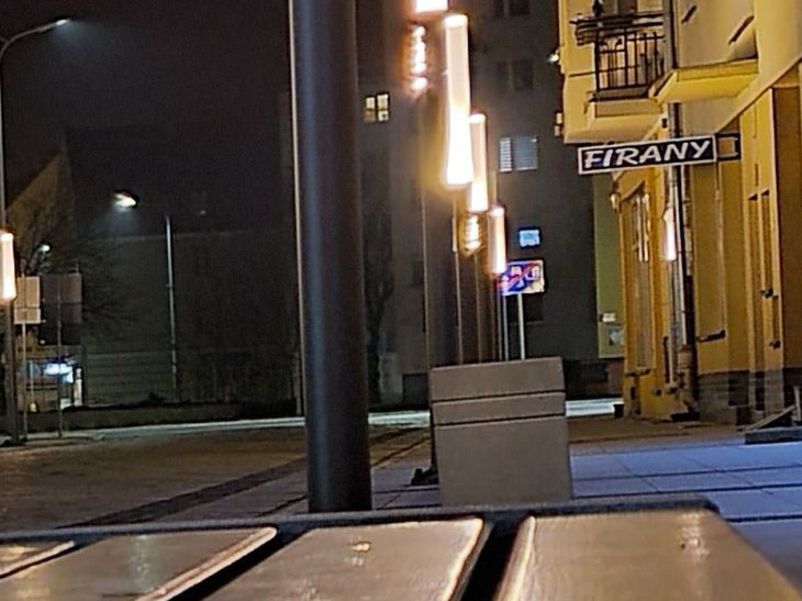 Samsung Galaxy S20 kontra S20 Ultra. Porównanie aparatów 32