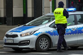 Gnał 200 km/h i ponaglał innych. Wpadł w ręce policji