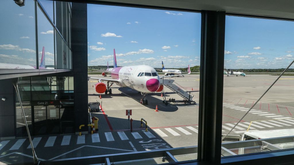 Zakaz lotów międzynarodowych został przedłużony