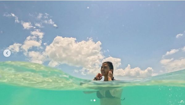 Kourtney Kardashian żartuje z Kim Kardashian