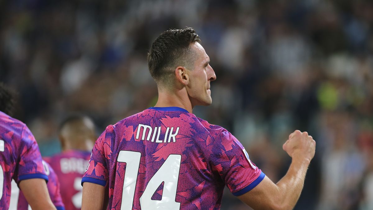 Arkadiusz Milik of Juventus FC celebrates after scoring  during the match between Juventus FC and Bologna FC on October 02, 2022 at Allianz Stadium in Turin, Italy. (Photo by Massimiliano Ferraro/NurPhoto via Getty Images)
