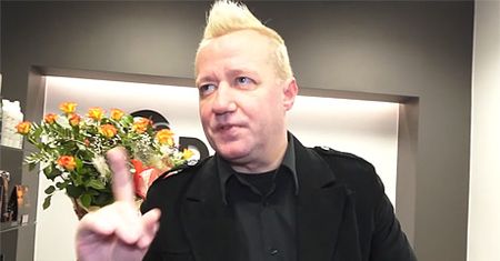 "Spaliliście nam tęczę, spalimy wam domy!"