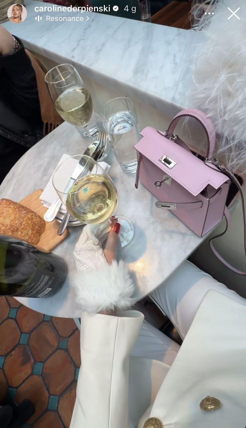 Caroline Derpienski w Aspen