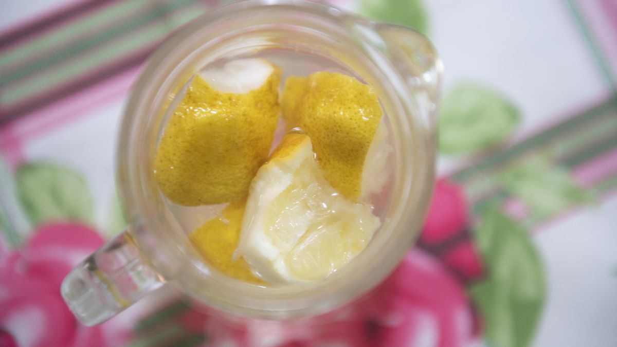 Woda z cytryną
