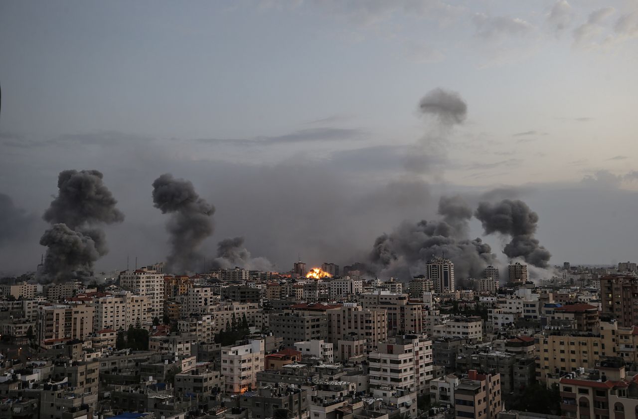 Israel announces siege of the Gaza Strip
