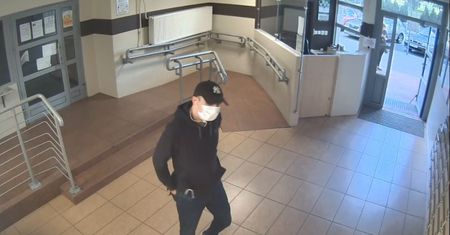 Katowice. Wyłudził pieniądze na fałszywego policjanta. Może rozpoznajesz?