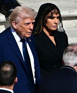 Tuż przed pogrzebem Trump dostał zgodę. Podszedł do trumny papieża