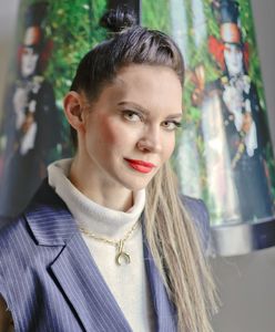 Niemal całe zło na świecie bierze się z braku miłości – rozmowa z Małgorzatą Oliwią Sobczak, autorką najnowszego tomu serii "Granice ryzyka" pt. "Szrama"