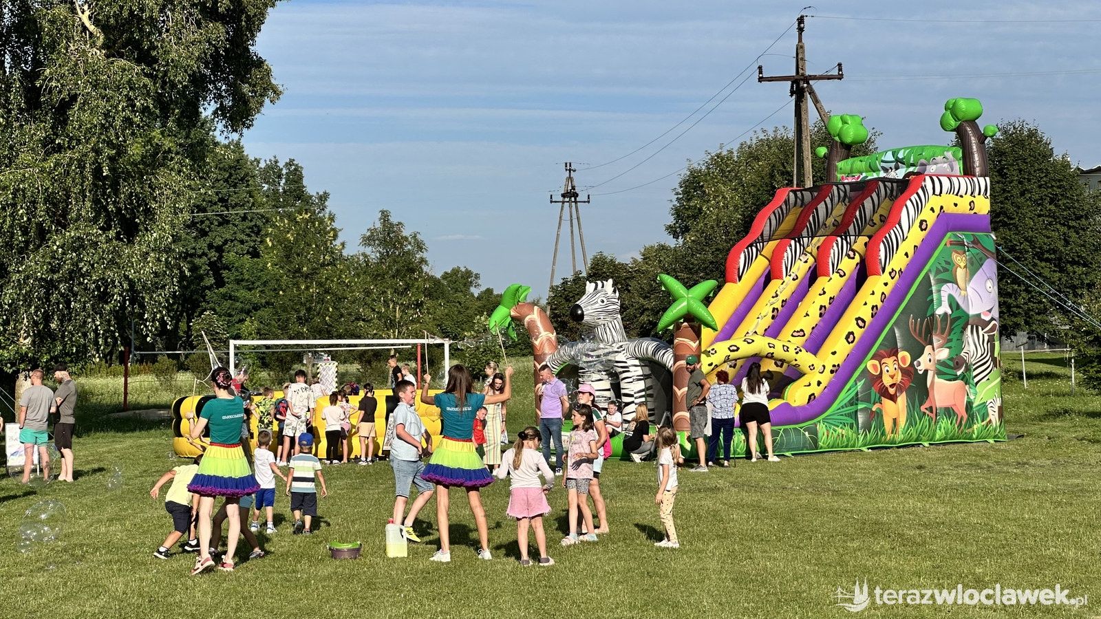 Działo się w powiecie! Dmuchańce, piana party i taniec