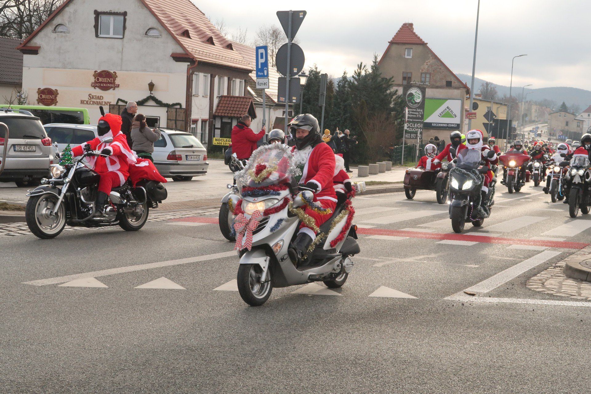 MotoMikołaj 2025: Parada Moto Mikołajów Wałbrzych