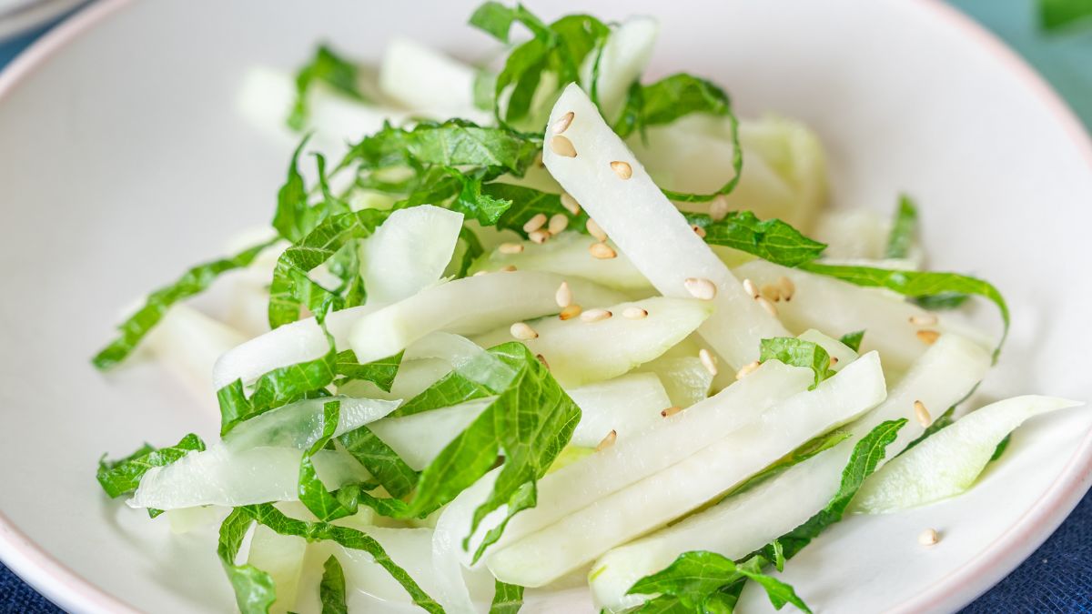 Surówka z kalarepką jest dobra na trawienie