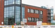 Bydgoszcz: Tak UKW buduje przedszkole i żłobek. Nowy obiekt zyskuje właśnie ceglaną elewację