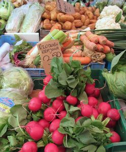 Sprawdzili warzywa na słynnym targowisku. Oto co stało się z cenami