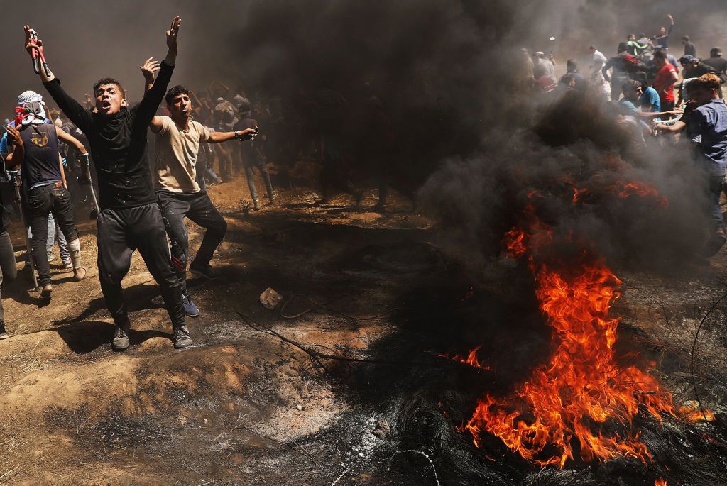 Krwawe starcie w Strefie Gazy. Kilkadziesiąt ofiar, tysiące rannych 2