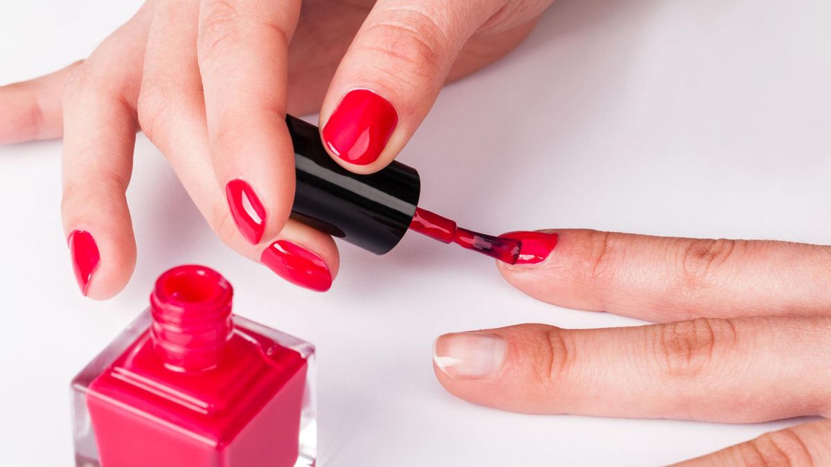 Czerwone paznokcie są klasykiem, który od zawsze się sprawdza