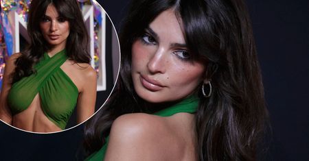 Emily Ratajkowski odsłoniła brzuch. Ale nie tylko! Tak ubrana pokazała się na rozdaniu nagród MTV