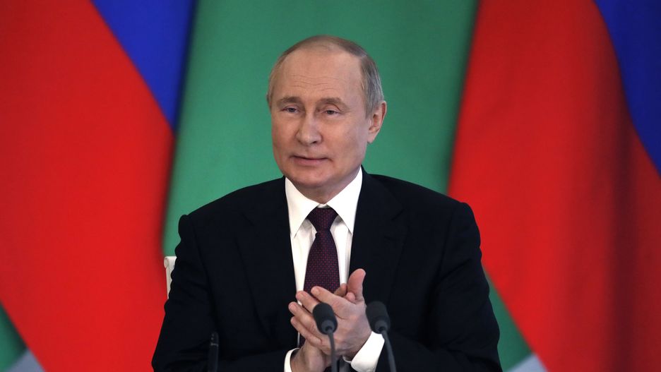 Russian President Vladimir Putin attends a joint press conference with Turkmenistan's President Serdar Berdymukhamedov (not pictured) following their meeting in Moscow, Russia, 10 June 2022. The Turkmen president is on an official visit in Moscow. EPA/YURI KOCHETKOV / POOL Dostawca: PAP/EPA.