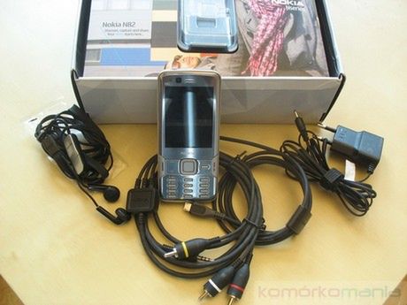 Cellna recenzja: Nokia N82 10
