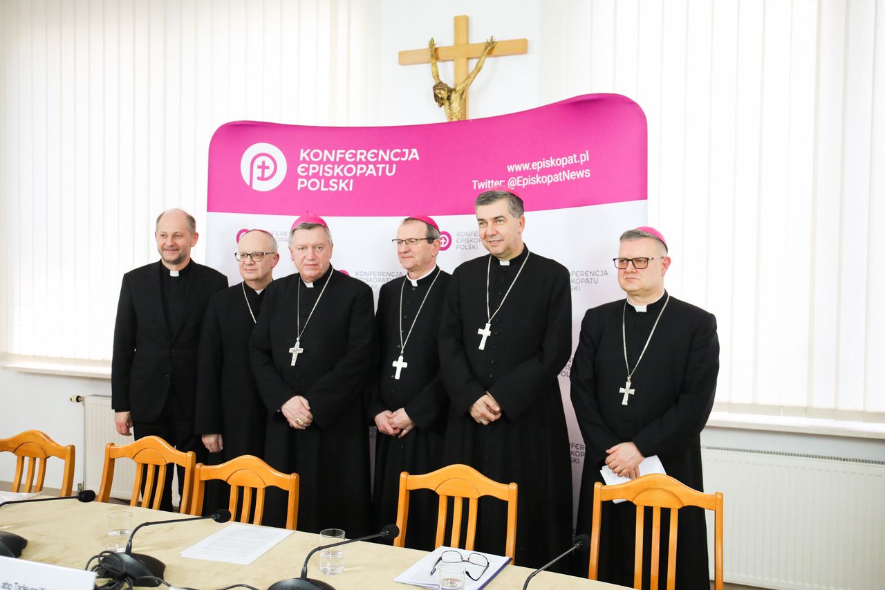 List otwarty skrzywdzonych przez Kościół. Jest reakcja Konferencji Episkopatu Polski