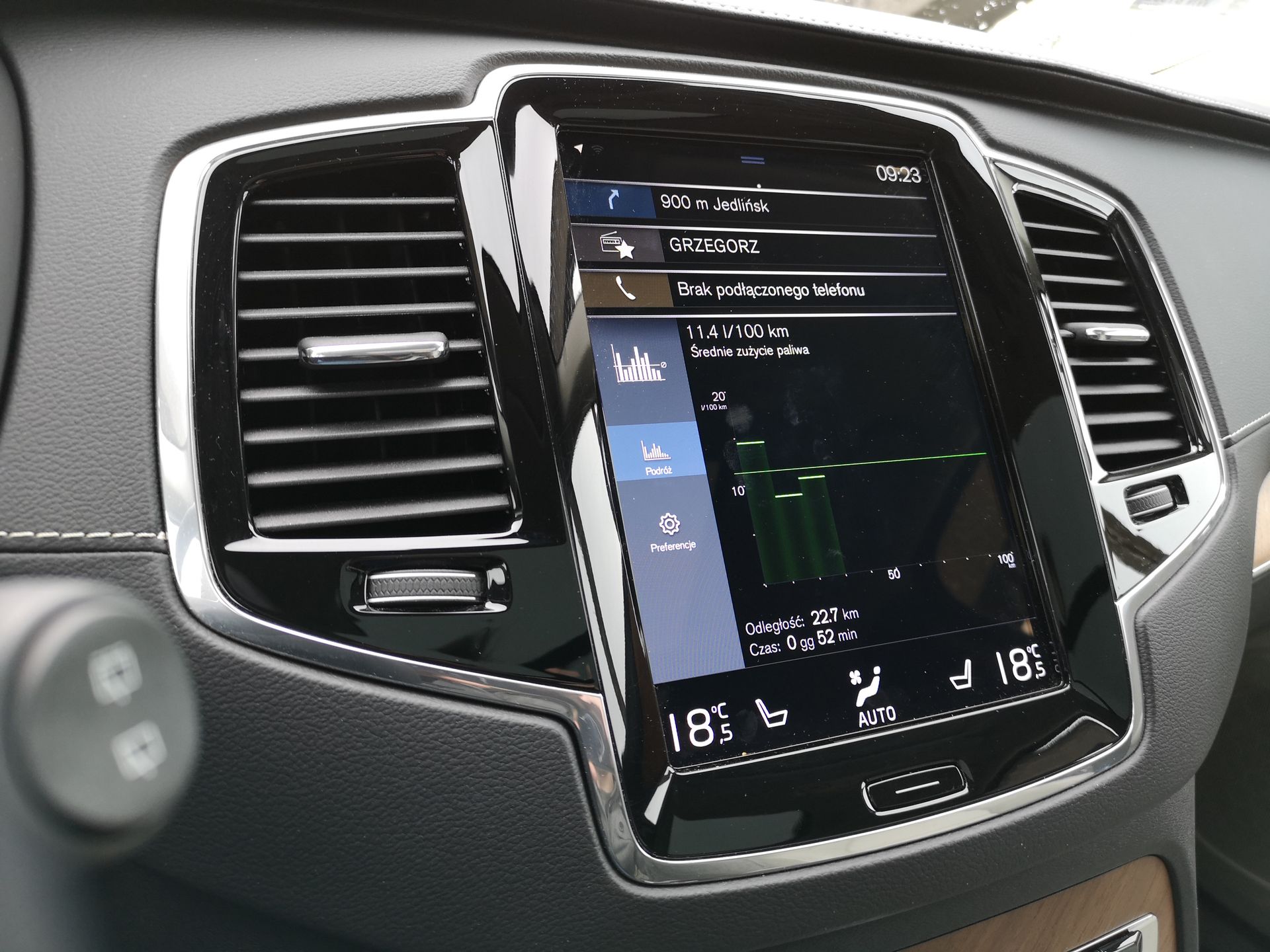 Volvo XC90: Volvo Sensus, audio Bowers & Wilkins i systemy bezpieczeństwa 8