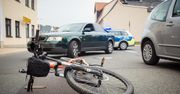 Tragiczny wypadek na drodze wojewódzkiej nr 653. Potrącenie rowerzysty na trasie Sejny - Suwałki. Kierowca jednośladu nie żyje