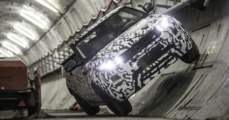 Range Rover Evoque Convertible testowany w podziemiach