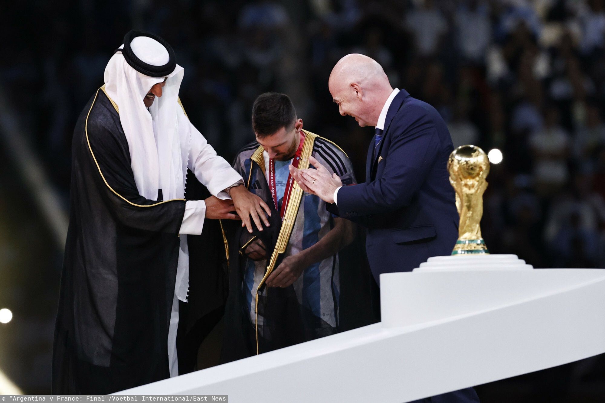Leo Messi po zwycięstwie Argentyny został ubrany w biszt. Podano powód