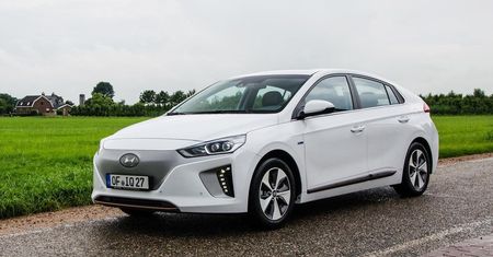 Trzy elektryczne Hyundaie Ioniq dołączyły do prezydenckiej floty