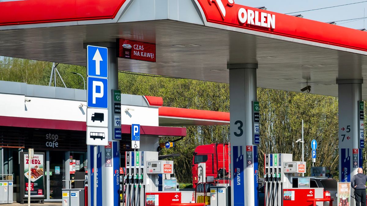 Kwiaty, desery i pizza z automatów. Orlen rozwija vending