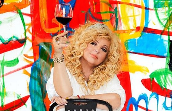 Magda Gessler z własnymi winami w Żabce, sprzedaje je firma Palikota